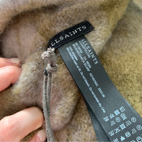 All saints scarf - Picture 2 of 5